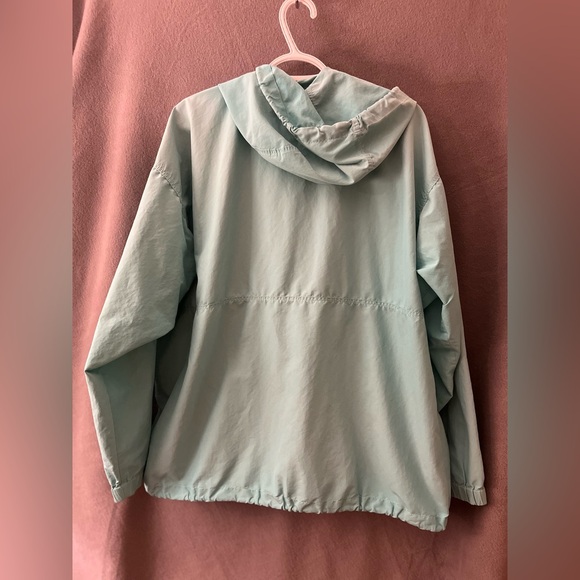 Patagonia Men's Light Blue Hooded Raincoat - Picture 5 of 7